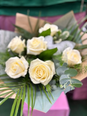 Beautiful Classic White Roses