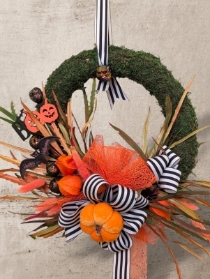 Halloween special door decor